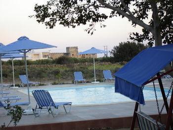Castello Apartments Frangocastelo Екстер'єр фото